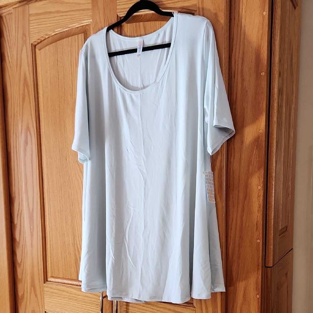 LuLaRoe Blue Relaxed Fit Short Sleeve Tee